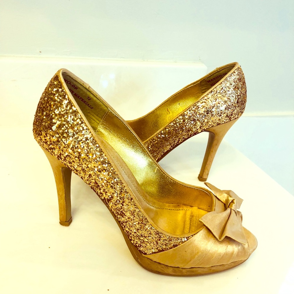 Gold Sequins Party Shoe